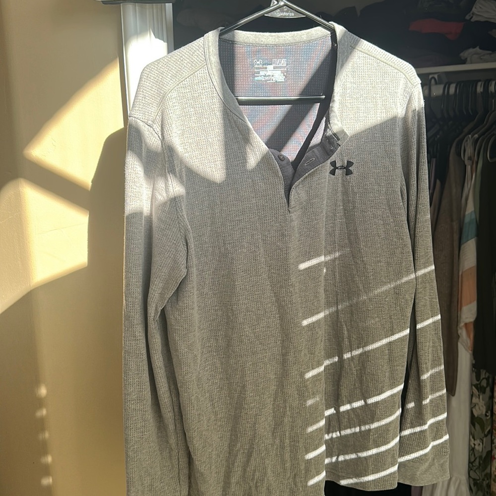 Under Armour pullover
